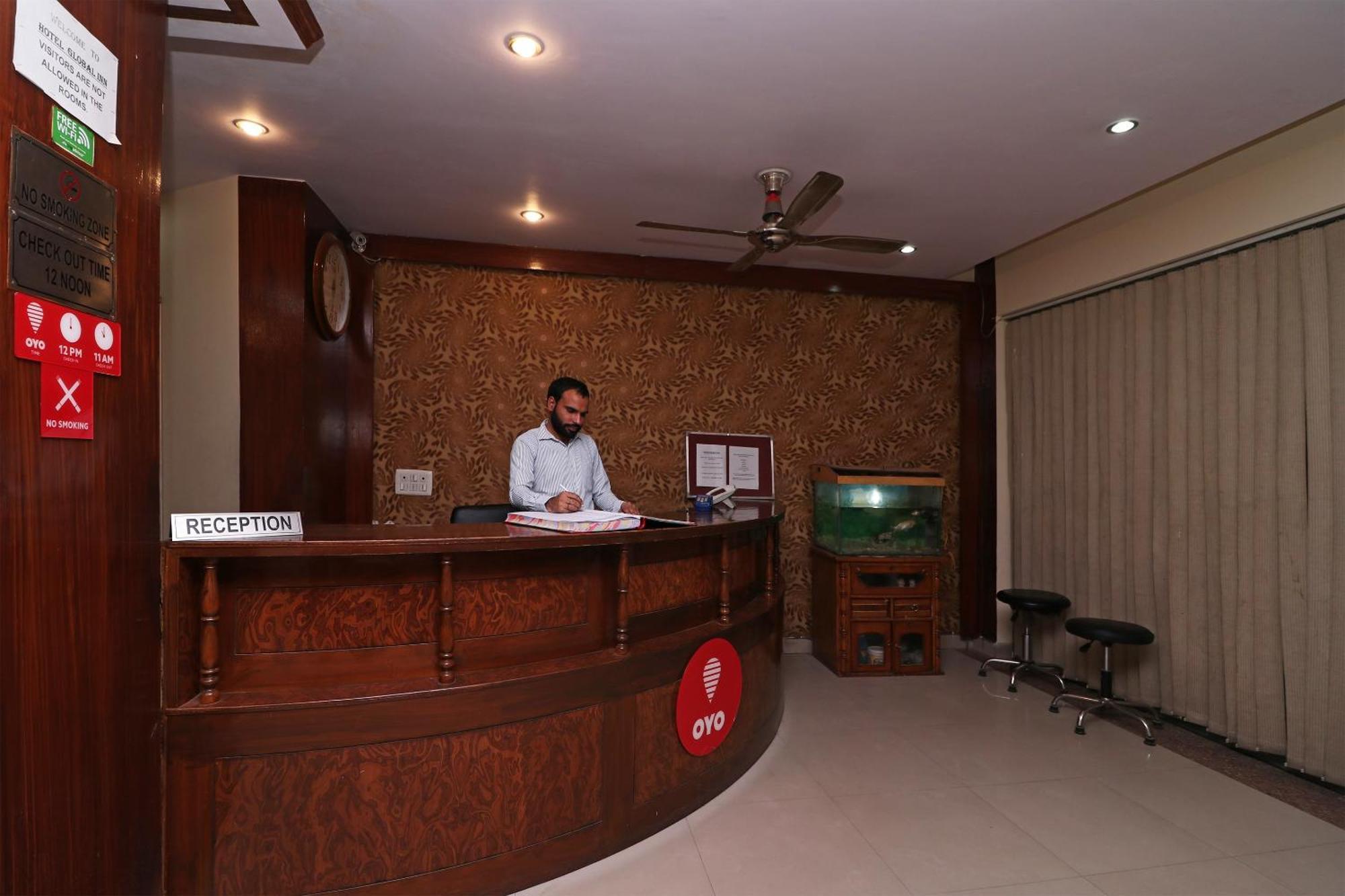 Super Hotel O Global Új-Delhi Kültér fotó